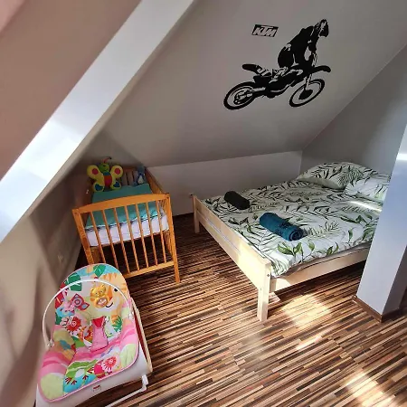 Wakacyjny U Lenki Apartment